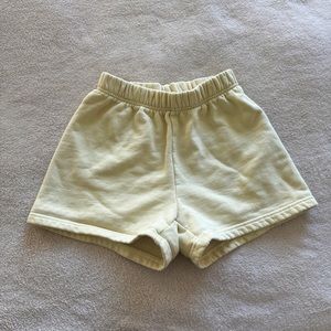 Aritzia TNA Cozy Fleece Shorts